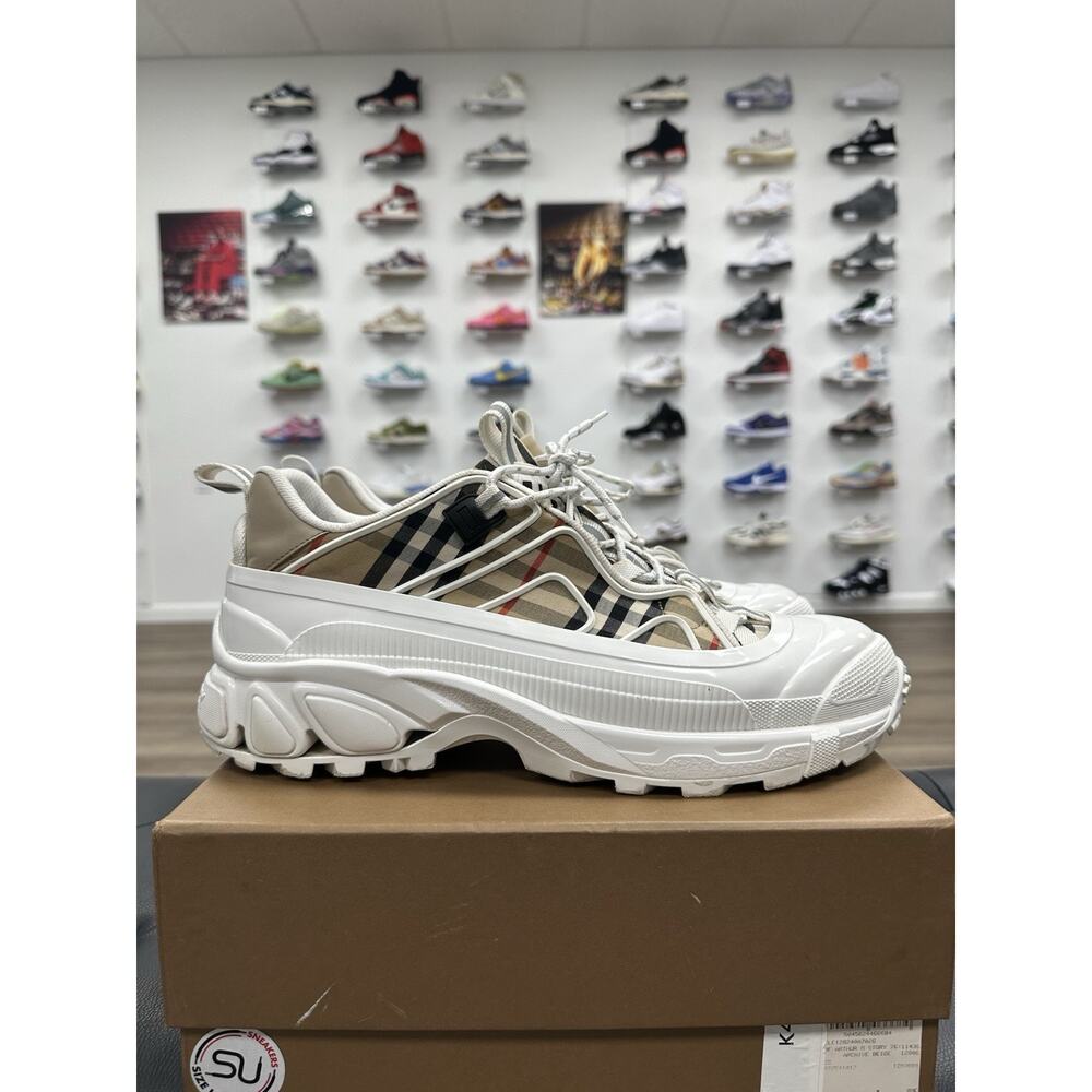 Size 13 - Burberry Arthur Vintage Check White - 8037254-1007
